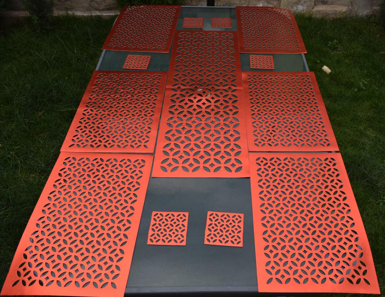 13pcs non woven kitchen tablemats set 6pcs table mats , 6pcs cup coasters , 1pc Runner