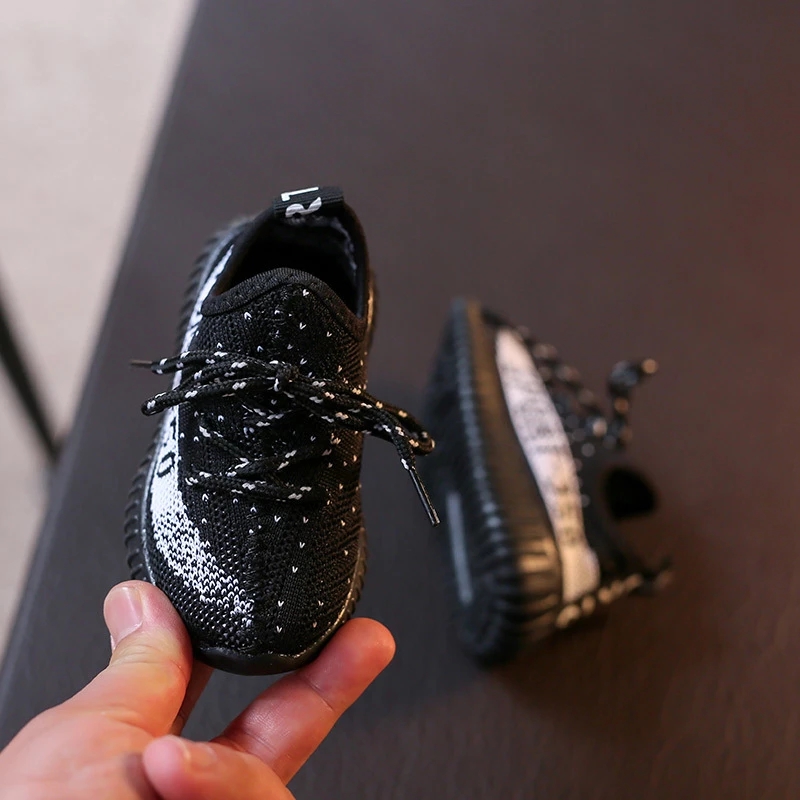 2022 Baby Athletic Shoes Boy Girl Breathable Knitting Mesh Outdoor Shoes boy and girls Athletic & Outdoor Shoes