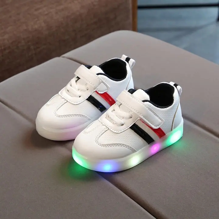 Spring Baby Boy Fashion Light Board Athletic Shoes Casual Shoes Girl Kids LED Flash Children Sneaker