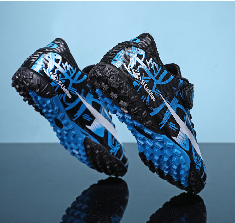 ASSKLO Kids Soccer Shoes Boys Elementary School Students Anti-Slip Professional Soccer Shoes Nails Competition Special Soccer Shoes Female Handsome