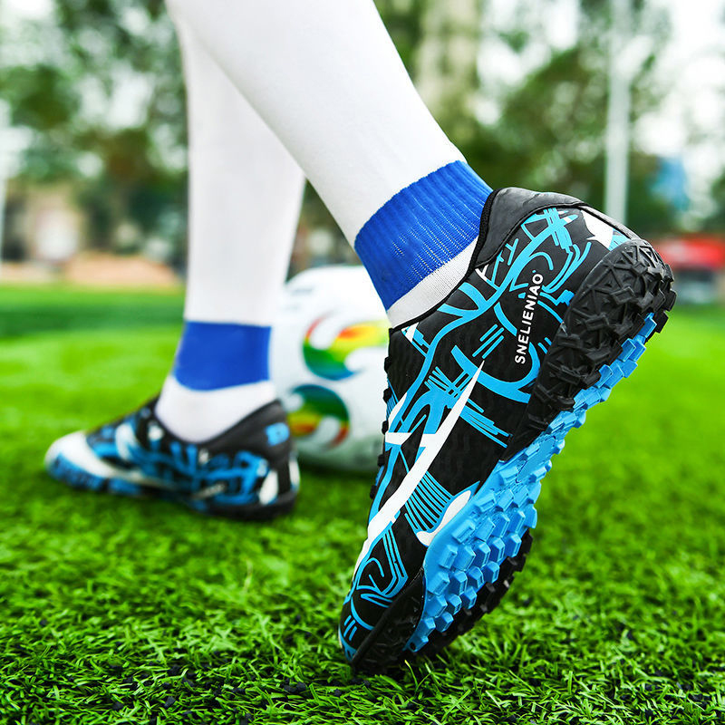 ASSKLO Kids Soccer Shoes Boys Elementary School Students Anti-Slip Professional Soccer Shoes Nails Competition Special Soccer Shoes Female Handsome
