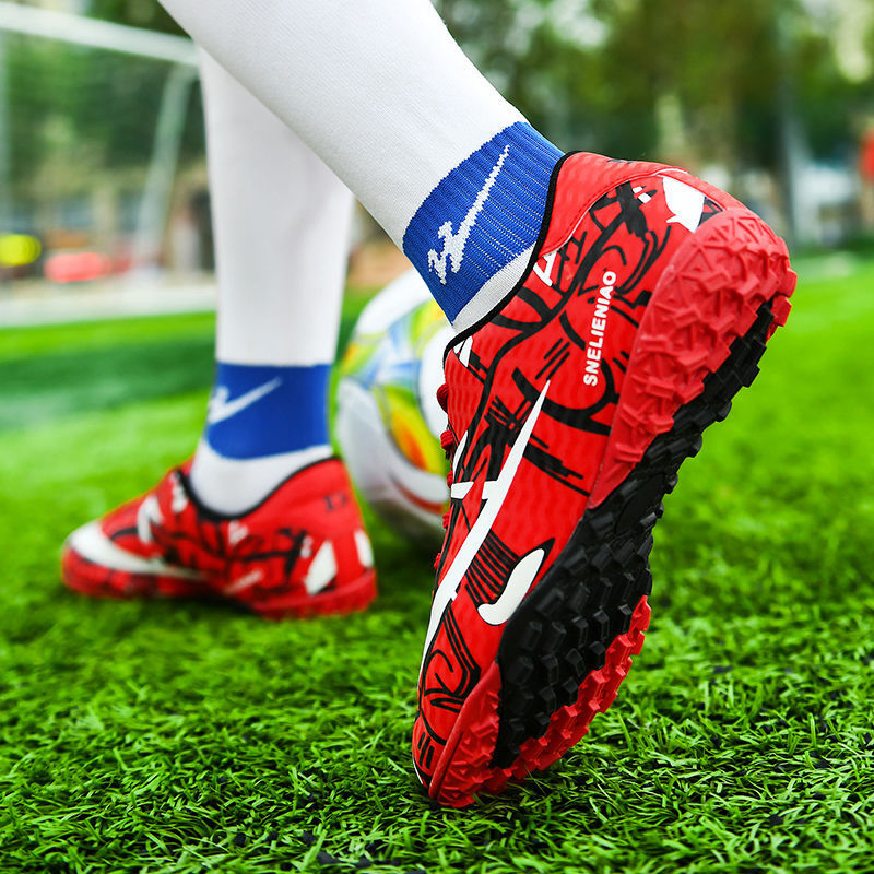 ASSKLO Kids Soccer Shoes Boys Elementary School Students Anti-Slip Professional Soccer Shoes Nails Competition Special Soccer Shoes Female Handsome