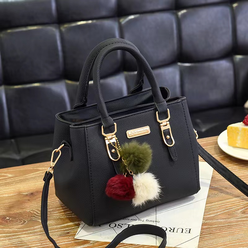 （Gift: A Fur Ball Pendant As Shown In The Picture） New Arrival Fashion Women's Bags Wild Handbag Female Crossbody Bag Small Square Bag