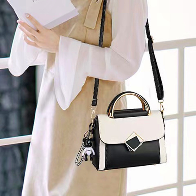 Gift (1 Bear Pendant) One shoulder large capacity portable small square bag women's bag handbag