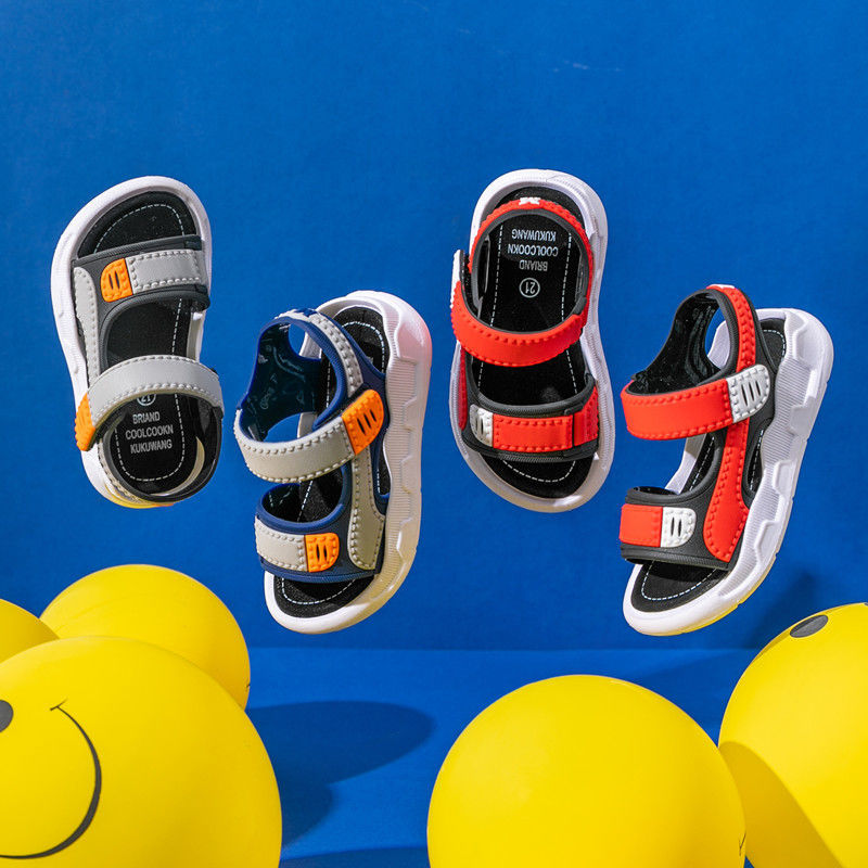 2021 new summer middle school boys' soft soled antiskid kids' shoes kids' beach sandals Sandals &amp; Fl