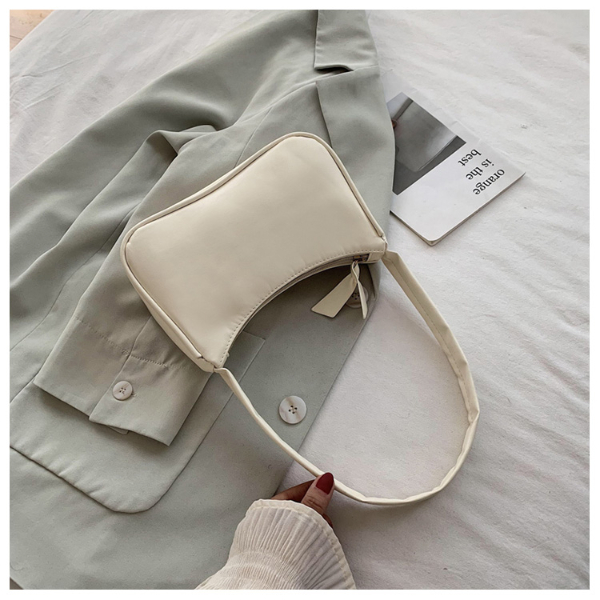 Retro Totes Bags for Women 2022 Trendy Vintage Handbag Female Small Subaxillary Bags Casual Retro Mini Shoulder Bag