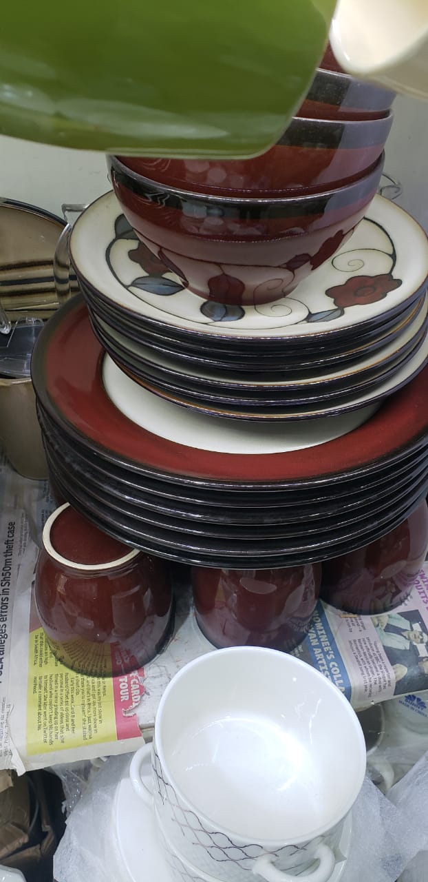 24 Pcs quality Ceramic Dinner set plates, cups soup bowl side plates microwave friendly dinner set