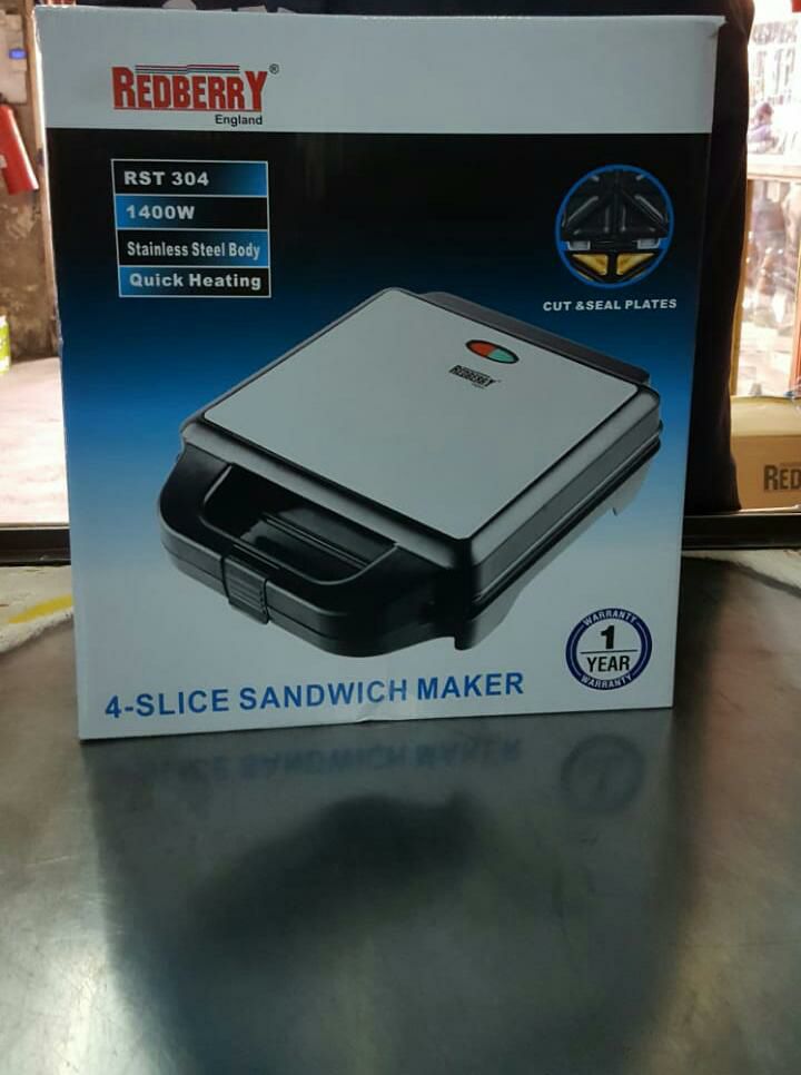Redberry 4 slices sandwich maker/Toaster for kitchen