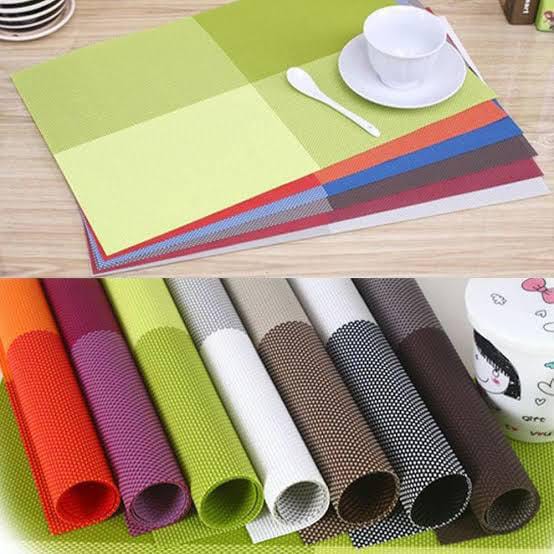 Ahitar 6PCS/set Table Mat Placemat Washable Heat Resistant Placemats Multicolor Stripped Home Office