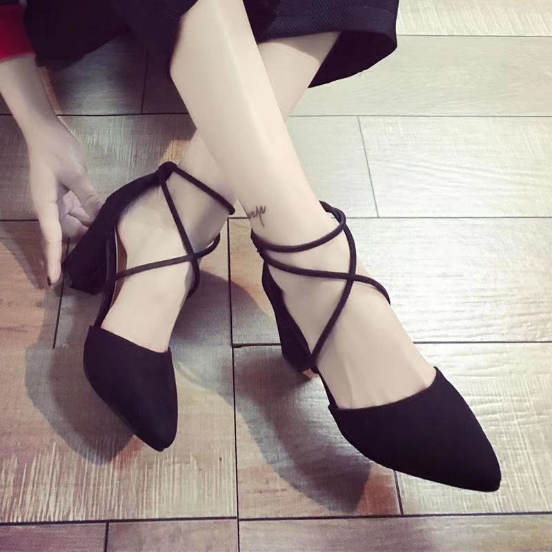 Size 35-40 Fashion Women&apos;s New High Heel Shoes Ladie’S Pointy Toe Sandals Girl’S Modern Party Shoes