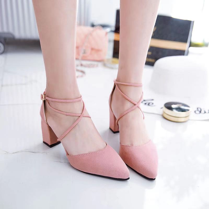 Size 35-40 Fashion Women&apos;s New High Heel Shoes Ladie’S Pointy Toe Sandals Girl’S Modern Party Shoes