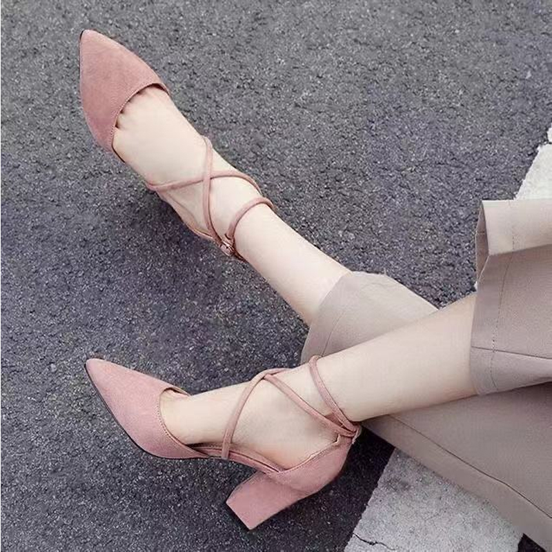 Size 35-40 Fashion Women&apos;s New High Heel Shoes Ladie’S Pointy Toe Sandals Girl’S Modern Party Shoes