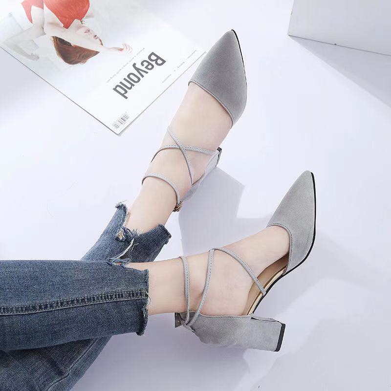 Size 35-40 Fashion Women&apos;s New High Heel Shoes Ladie’S Pointy Toe Sandals Girl’S Modern Party Shoes