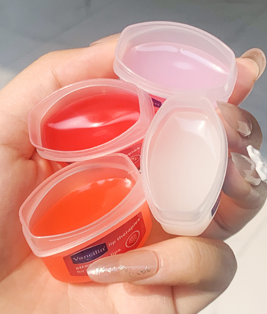 Vaseline lip balm moisturizing hydrating lip mask men and women repair lip care anti-chapped and sharp skin 4 sets of boxes wholesale