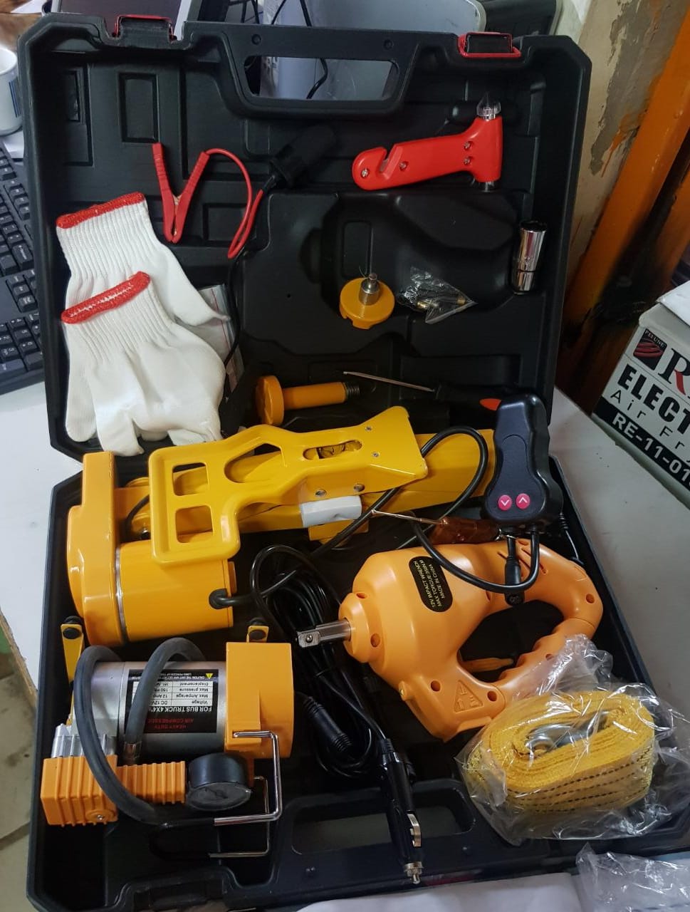 Electric Car Jack Kit 5 Ton 12V with Electric Wrench and Tyre Inflator Pump power jack and tyre inflator kit