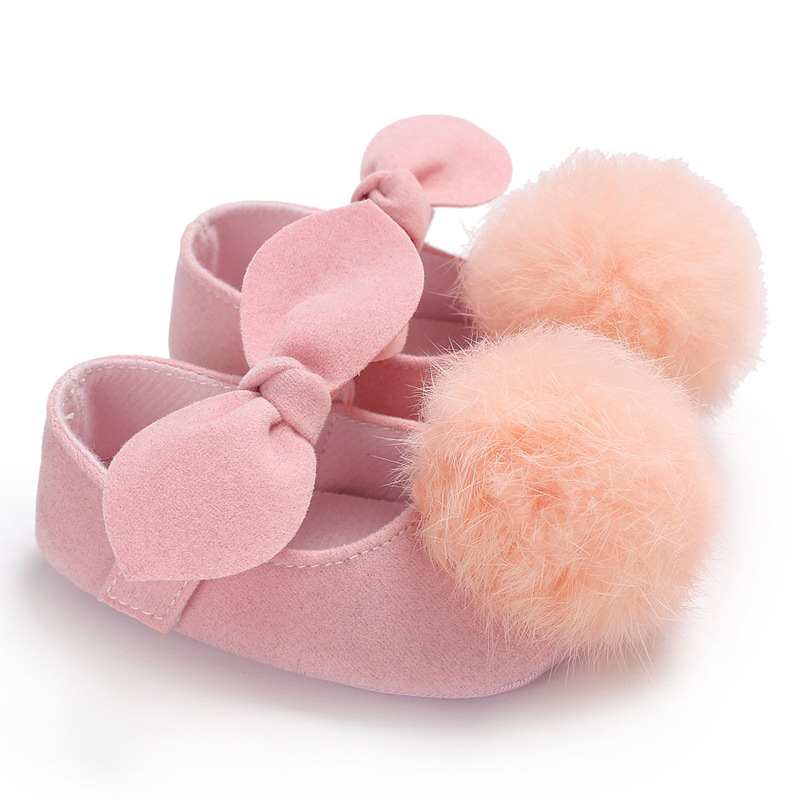 Baby princess shoes 0-1 years old women&apos;s treasure hair ball princess shoes thin silica gel antiskid