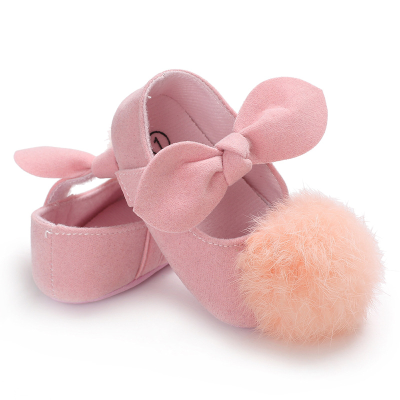 Baby princess shoes 0-1 years old women&apos;s treasure hair ball princess shoes thin silica gel antiskid