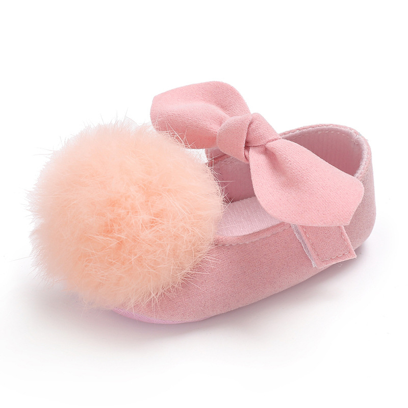 Baby princess shoes 0-1 years old women&apos;s treasure hair ball princess shoes thin silica gel antiskid