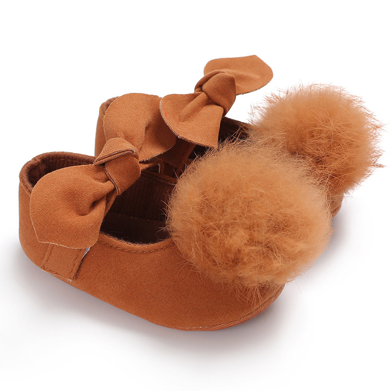 Baby princess shoes 0-1 years old women&apos;s treasure hair ball princess shoes thin silica gel antiskid