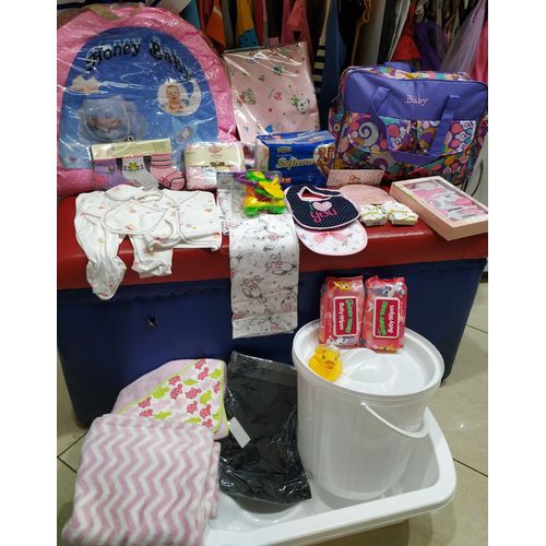 Deluxe Newborn Baby Boy/Girl  20 Items Gift Hamper