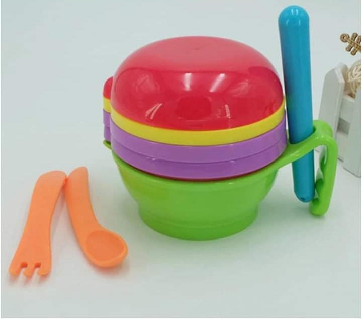 7 In 1  Baby Feeder Food Processor/ Mashing bow with spoons