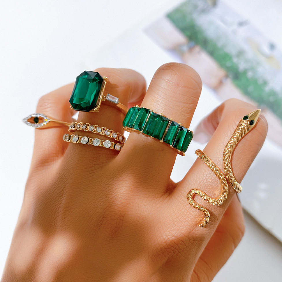 Valentine's Day Gift Trendy 6 PIECES Rings Snake Rings hoop Ladies Zircon Snake Rings hoop Finger Rings Serpentine emerald Ring Set Gold as pictureGold,as picture