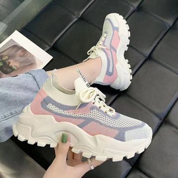 sports shoes for girls under 500