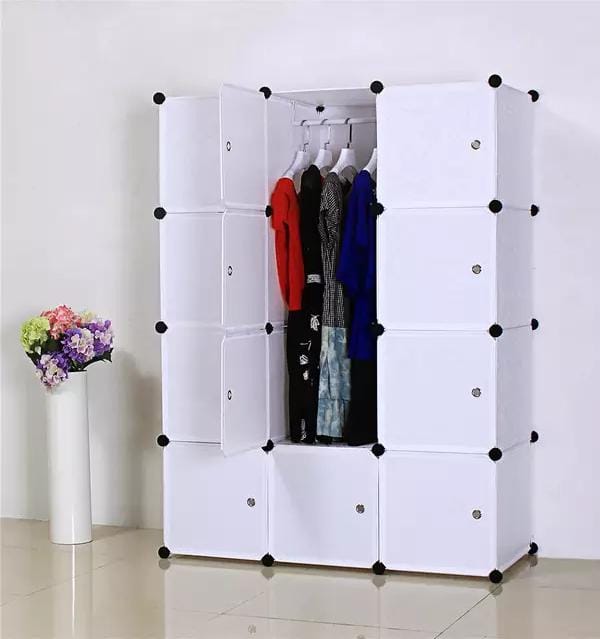 3 Columns Heavy Plastic Wordrobes