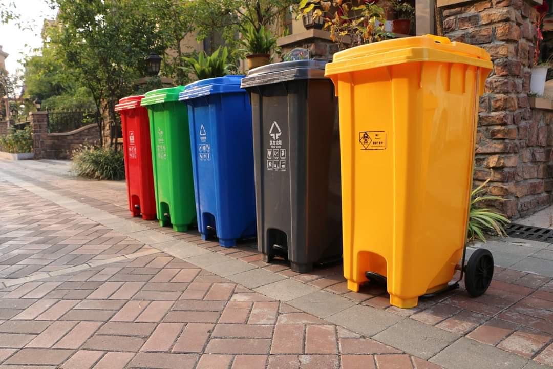 Heavy Duty Coloured Pedal Dustbin with Wheels