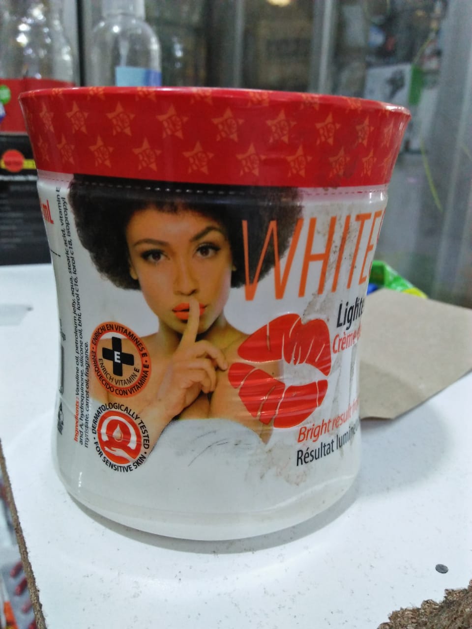 White Secret Lightening Body Cream for Skin Lightening 320ml