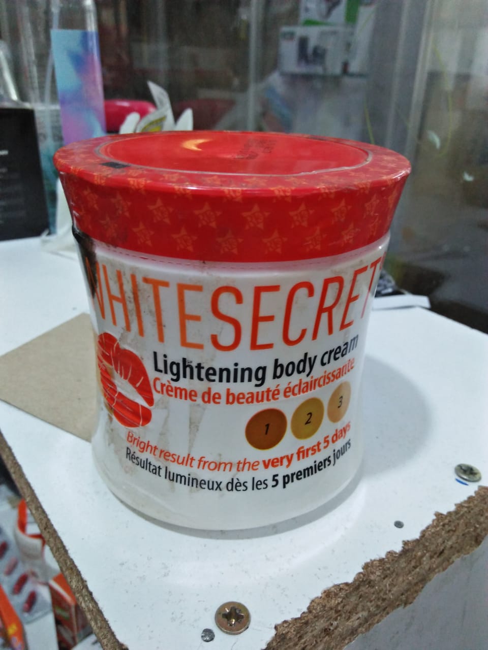White Secret Lightening Body Cream for Skin Lightening 320ml