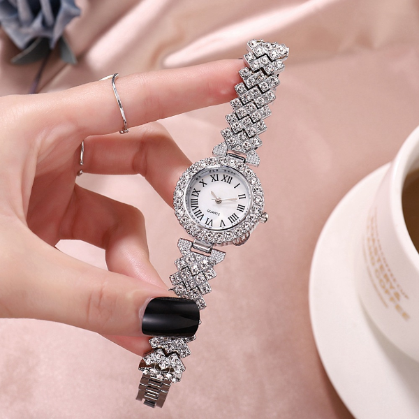 New stock! ! Women Bracelet Watches Steel belt Love Steel belt Rhinestone Quartz  Women Watches