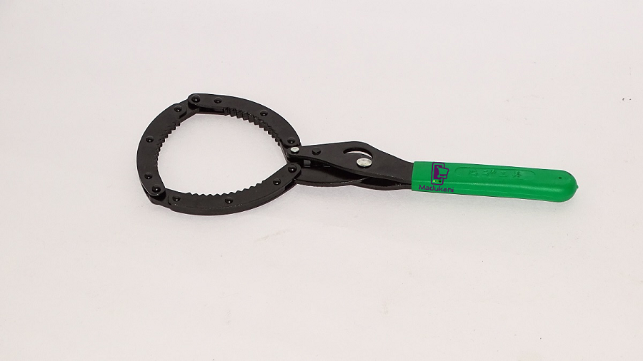 Non-Slip Adjustable Handcuff Style Universal Oil Filter Wrench Remover Tool