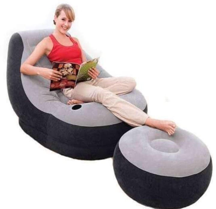 inflatable seat with foot rest plus a pump