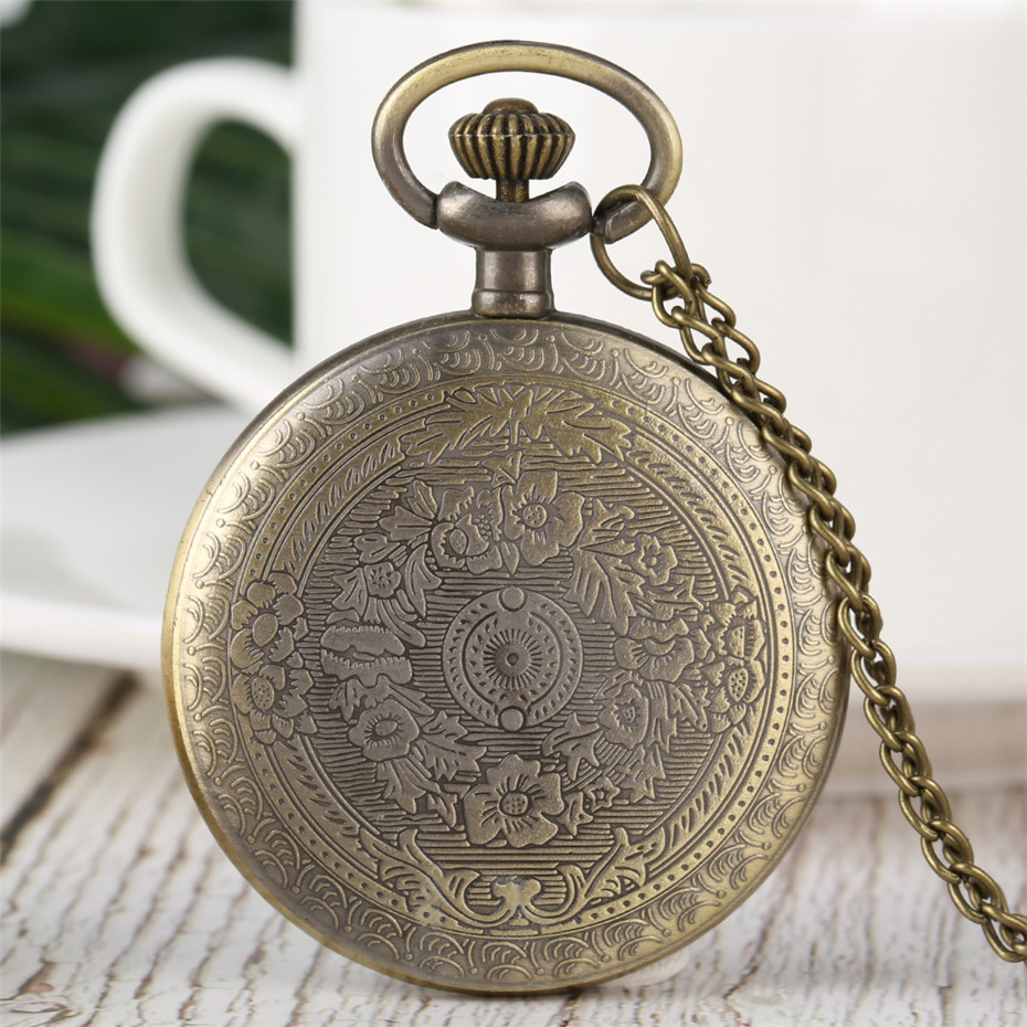 Bronze Retro Roman Numerals Display Quartz Pocket Watch Vintage Pendant Clock for Men Women Fob Sweater Chain /Hanging Chain