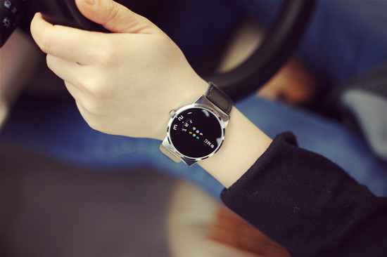 Personality creativity black white women watches fashion leather watch men woman quartz clock unisex wristwatches gifts