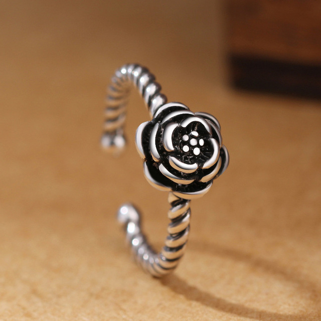 New Retro Black Rose Ring Men And Women Creative Trend Fashion Opening Adjustment Ring Jewelry Accessories