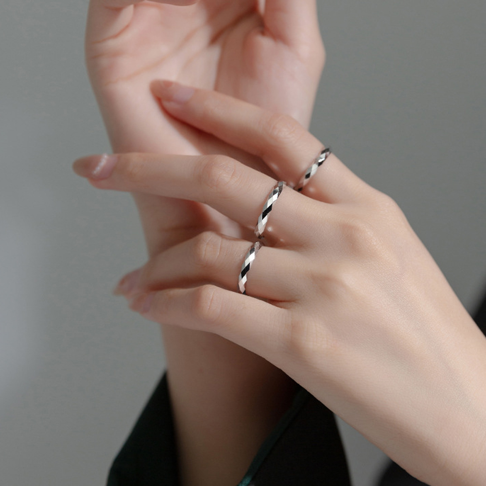 925 Sterling Silver Bling Multi Faceted Cutting Surface Pinkie Ring A3074