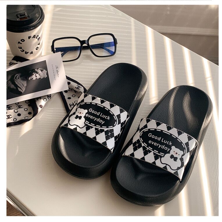 Fashion slippers female couple non-slip home bathroom sandals platform holiday