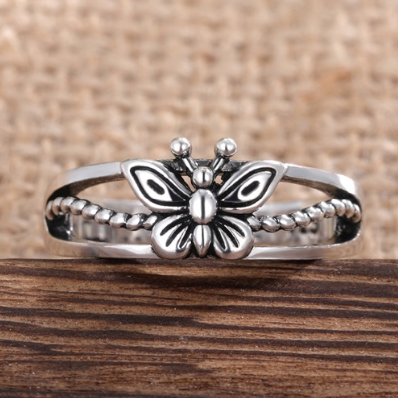 Retro High Quality Silver Plated Finger Rings for Women Carved Butterfly Shape Hollow Out Design Band Anniversary Jewelry
