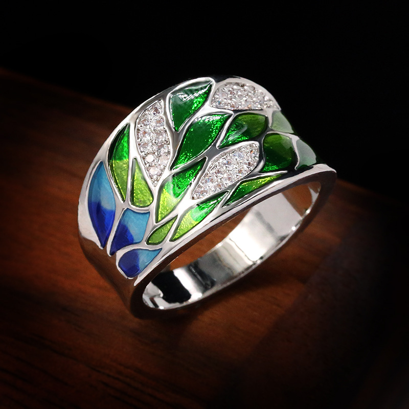 Elegant Bohemian Style Green Leaf Enamel Ladies Ring Zircon Inlaid Wedding Ring Fashion Jewelry Flower Ring for Women