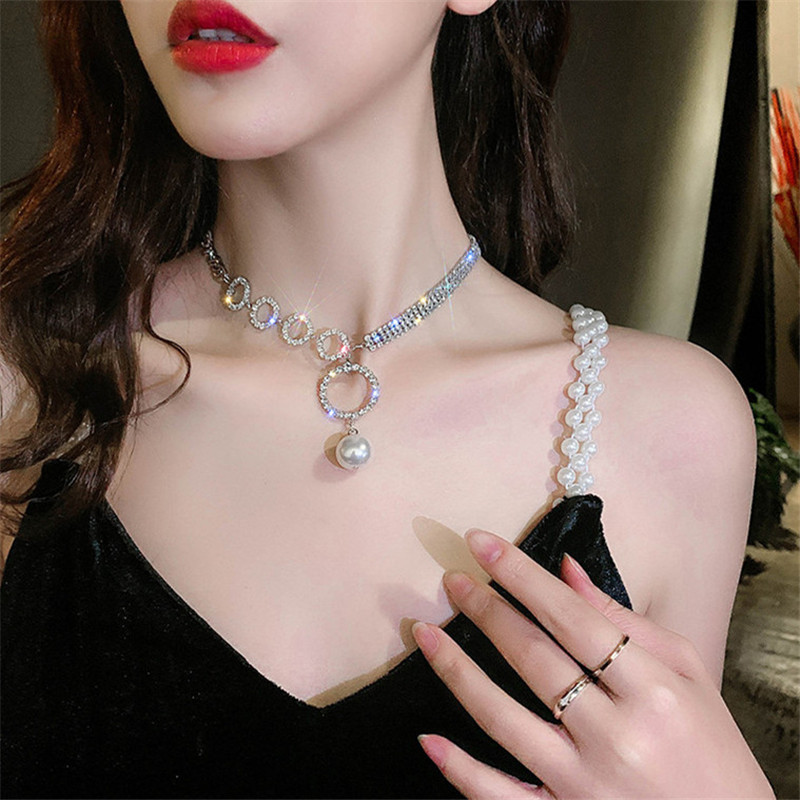 Geometric Circle Rhinestone Choker Necklaces for Women Clavicle Chain Pearl Pendant Necklaces Weddings Jewelry Party Gifts