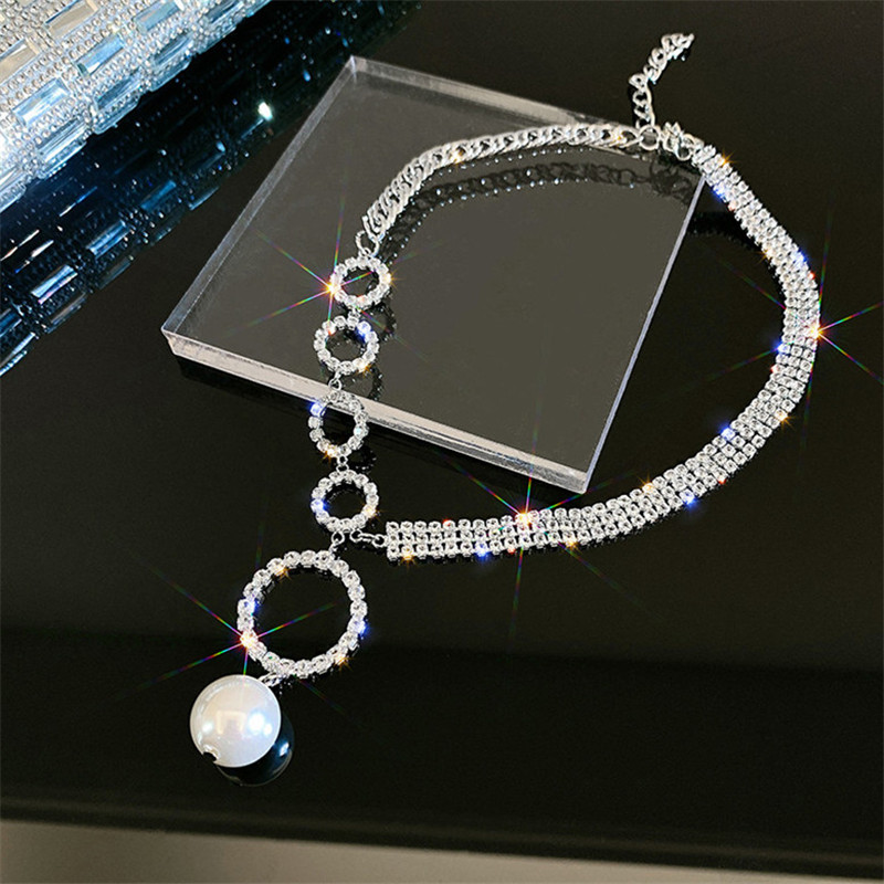 Geometric Circle Rhinestone Choker Necklaces for Women Clavicle Chain Pearl Pendant Necklaces Weddings Jewelry Party Gifts