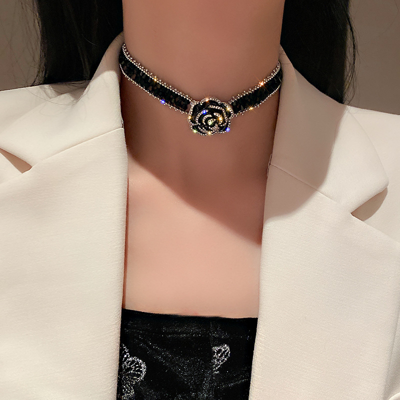 High Quality Handmade Black Crystal Choker Necklaces for Women Elegant Camellia Necklaces Wedding Banquet Jewelry