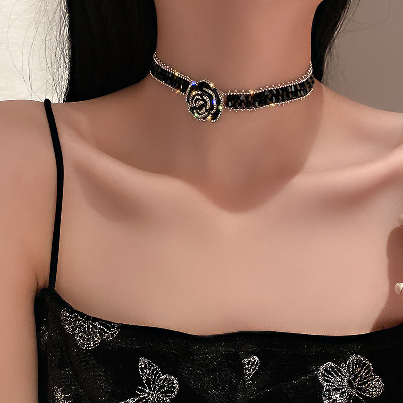 High Quality Handmade Black Crystal Choker Necklaces for Women Elegant Camellia Necklaces Wedding Banquet Jewelry