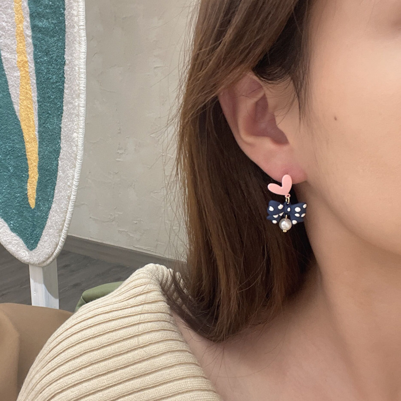Self-designed S925 silver needle  love bow rabbit earrings sweet and lovely pearl earrings