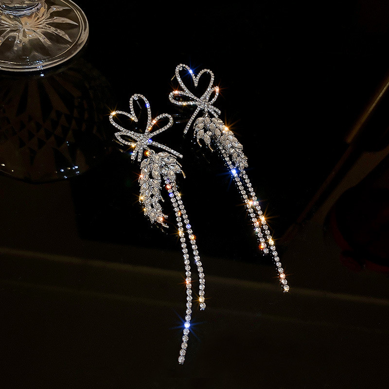 Hollow Heart Crystal Dangle Earrings Silver Color Long Tassel Earrings for Women Party Jewelry Accessories