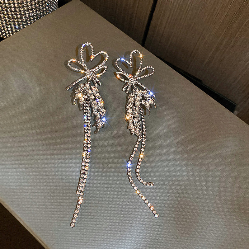 Hollow Heart Crystal Dangle Earrings Silver Color Long Tassel Earrings for Women Party Jewelry Accessories