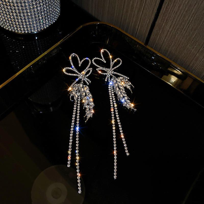 Hollow Heart Crystal Dangle Earrings Silver Color Long Tassel Earrings for Women Party Jewelry Accessories