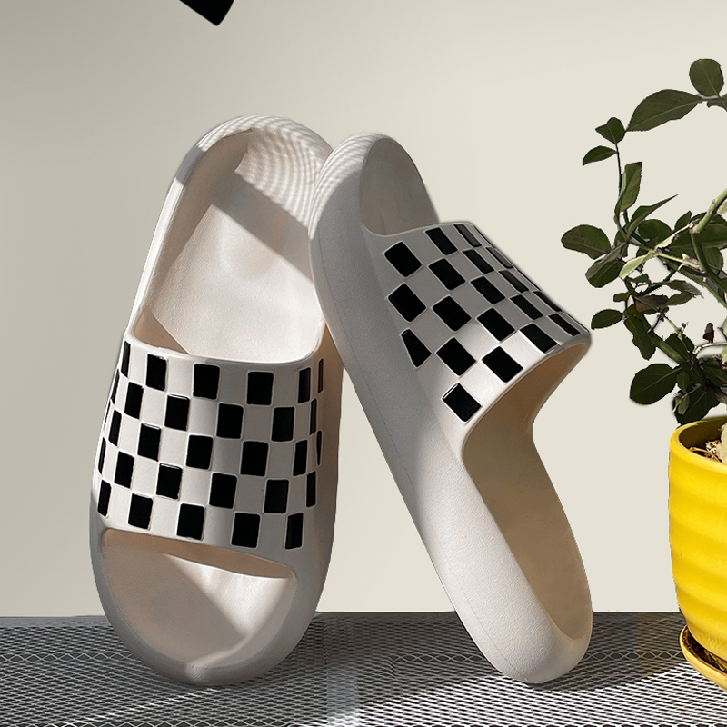 Summer Women Men Thick Platform Slippers Soft Checkerboard Non-Slip Indoor Outdoor Sandals Neutral Flat Flip flops Ladies Shoes